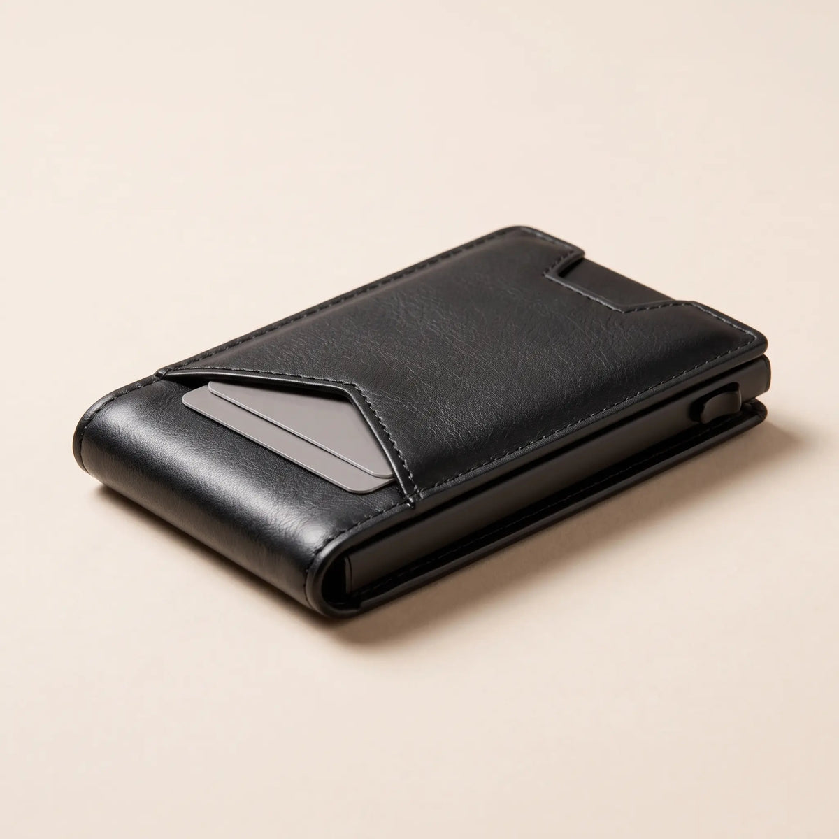Close up of the closed fold showing how thin the wallet sits